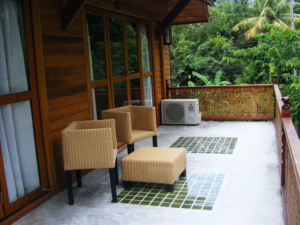 Baan Banyan Villa, Wood House Short Walk To Mae Nam Beach Экстерьер фото